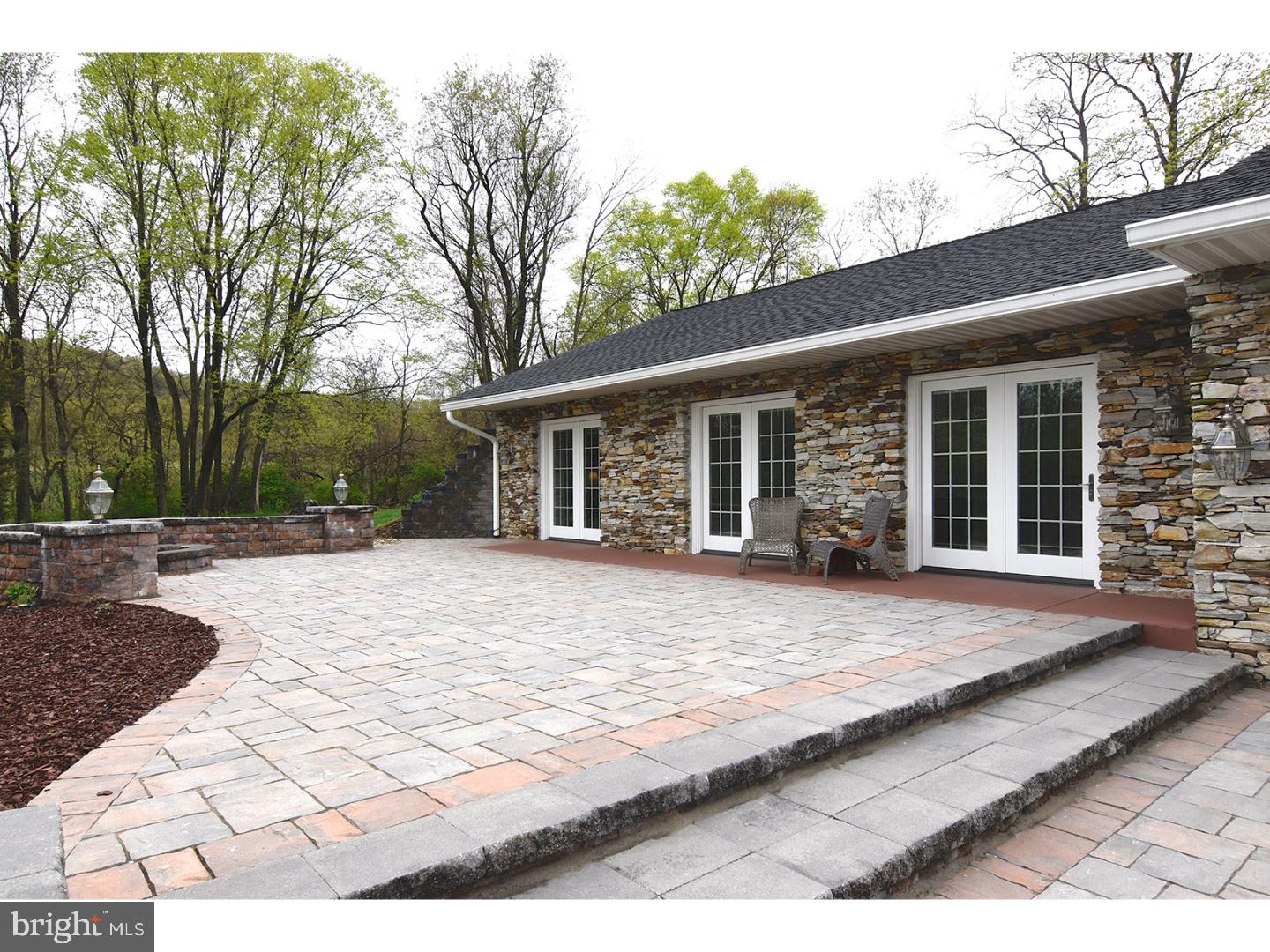 84 Scull Hill Loop Road Bernville, PA 19506 - Photo 2 of 23 Gallery Image 2