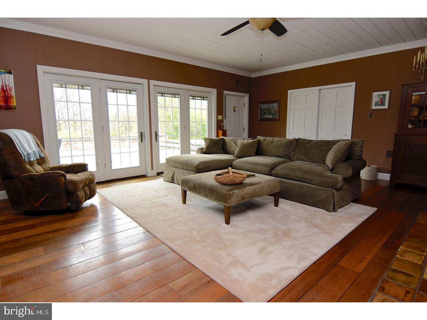 84 Scull Hill Loop Road Bernville, PA 19506 - Photo 4 of 23 Gallery Image 4