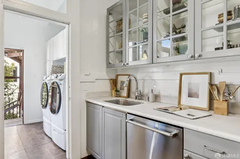 $949,000 | 1252 Pacific Avenue, San Francisco, CA 94109