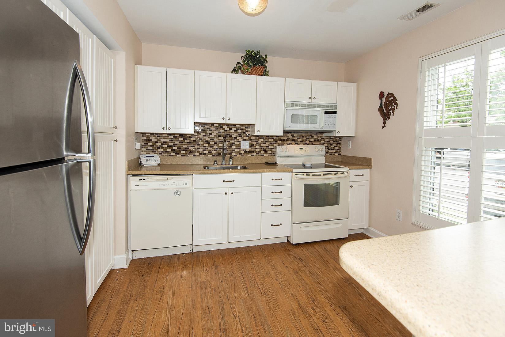 416 Colonial Ridge Lane Arnold, MD 21012 - Photo 4 of 35 Gallery Image 4