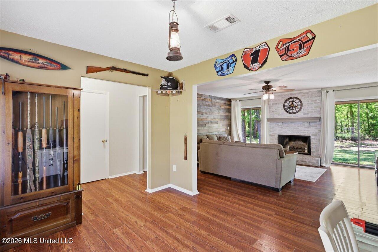 123 Cumberland Road Brandon, MS 39047 - Photo 17 of 30 17-123 Cumberland Dr _ Home Tours MS