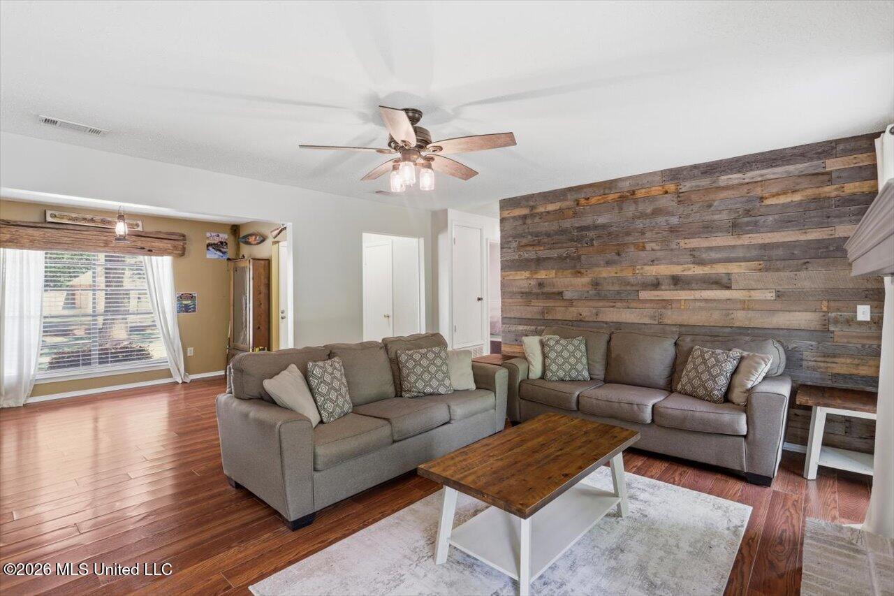 123 Cumberland Road Brandon, MS 39047 - Photo 7 of 30 07-123 Cumberland Dr _ Home Tours MS