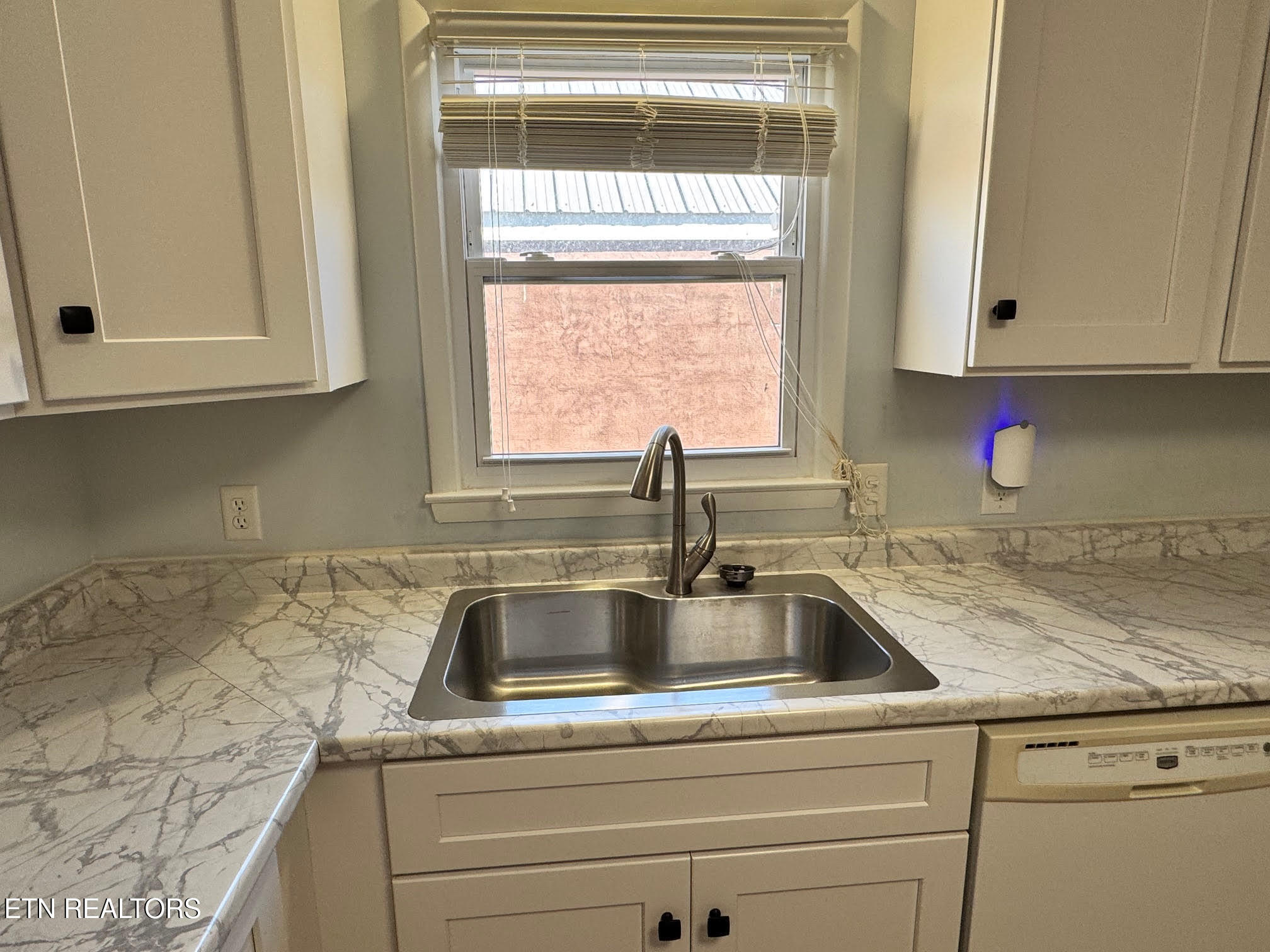 34 Hampton Square Crossville, TN 38555 - Photo 8 of 30 unnamed (39)