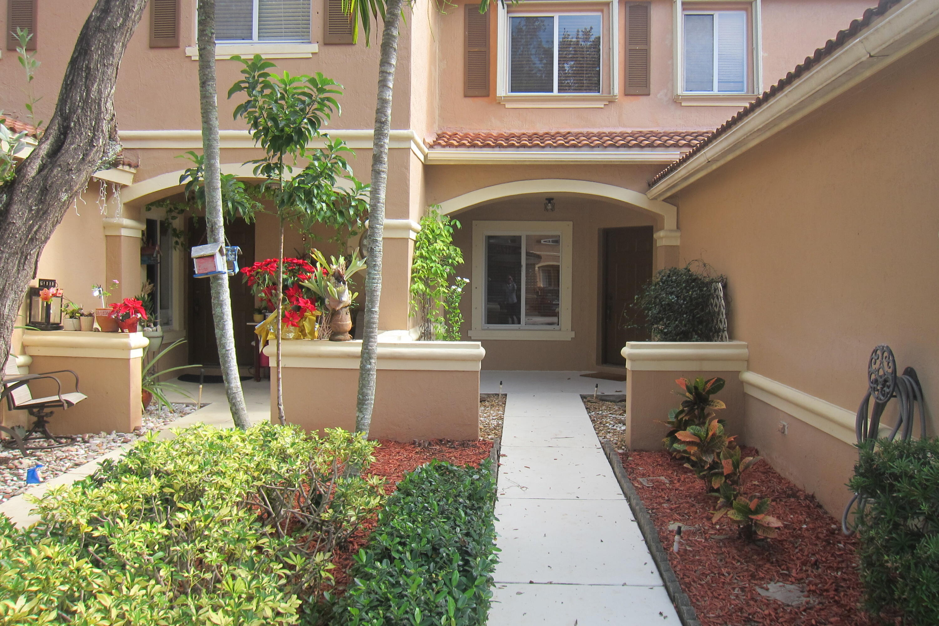 5208 Crossing Rocks Court, Unit 5208 Riviera Beach, FL 33407 - Photo 3 of 35 IMG_0641