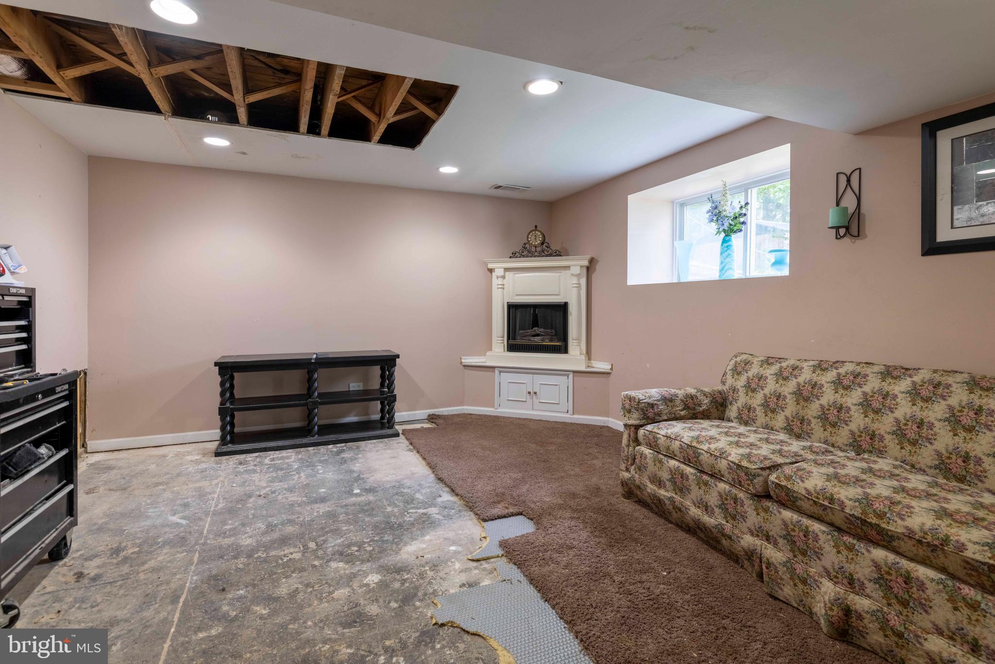 337 Golf Hills Road Havertown, PA 19083 - Photo 14 of 28 Gallery Image 14