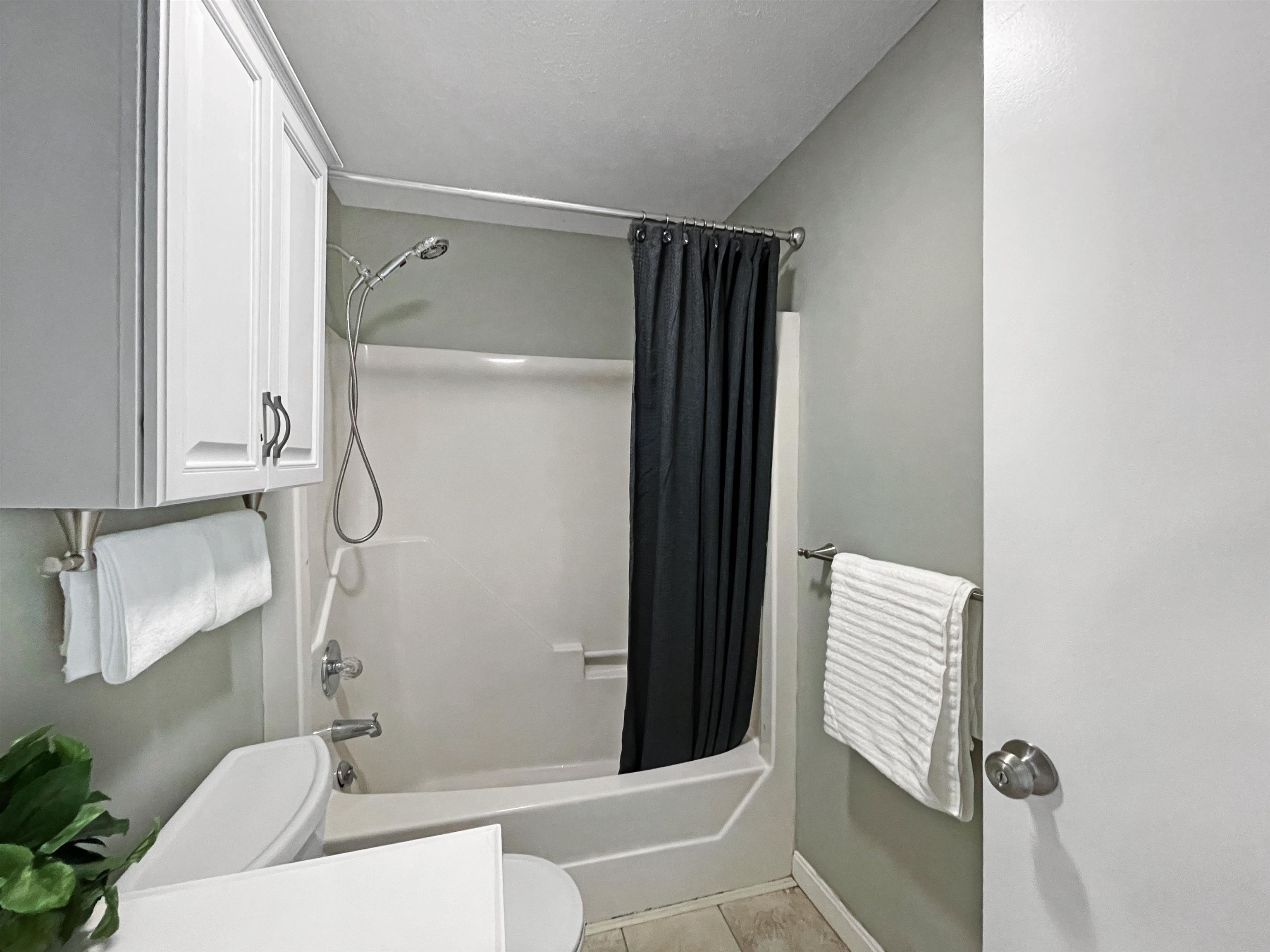 7 Daniel Plummer Road, Unit F Goffstown, NH 03045 - Photo 6 of 16