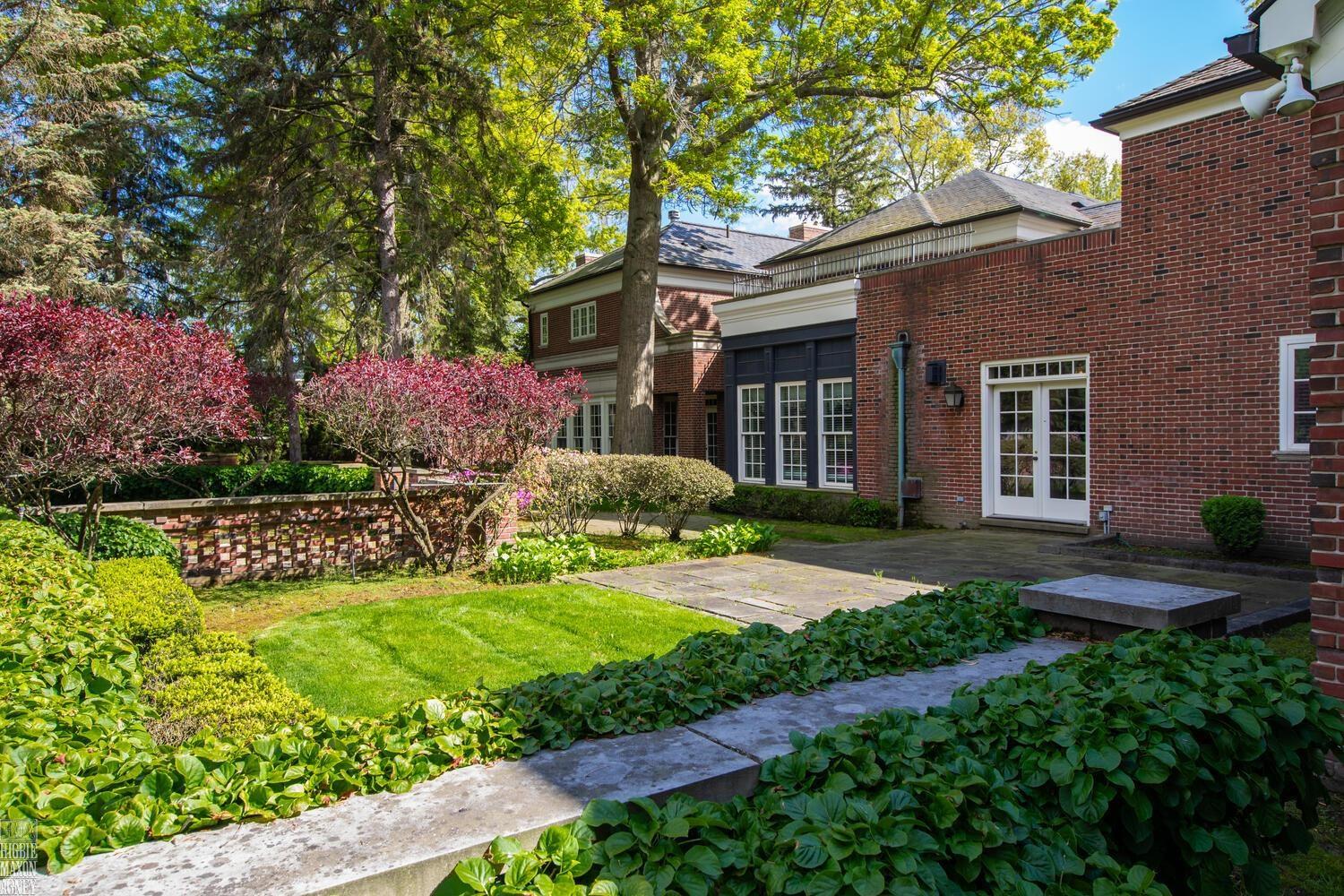 180 Provencal Road Grosse Pointe, MI 48236 - Photo 96 of 99 50142125-7599446a-42ad-4d06-8bfe-3f160044e1ca.JPG