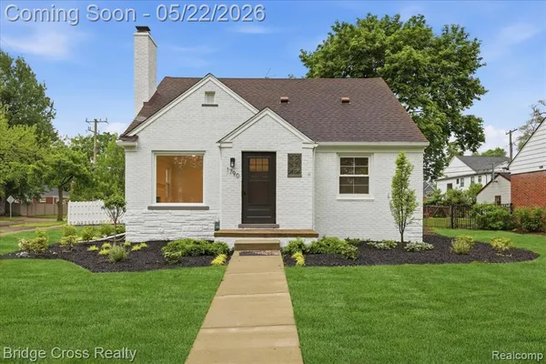 $655,000 | 1790 Humphrey Avenue, Birmingham, MI 48009
