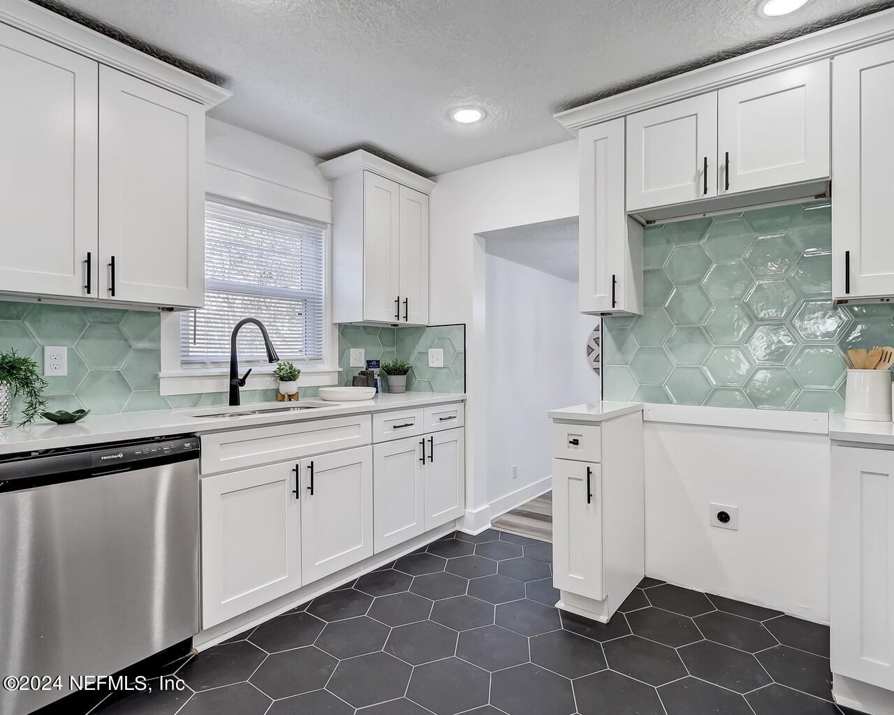 931 Dillard Road Jacksonville, FL 32233 - Photo 16 of 35 Sue Wilson Photography Jacksonville (14)