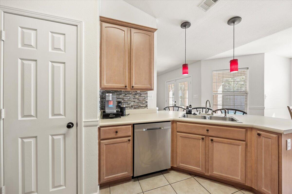 8111 Raleigh Street Navarre, FL 32566 - Photo 12 of 36