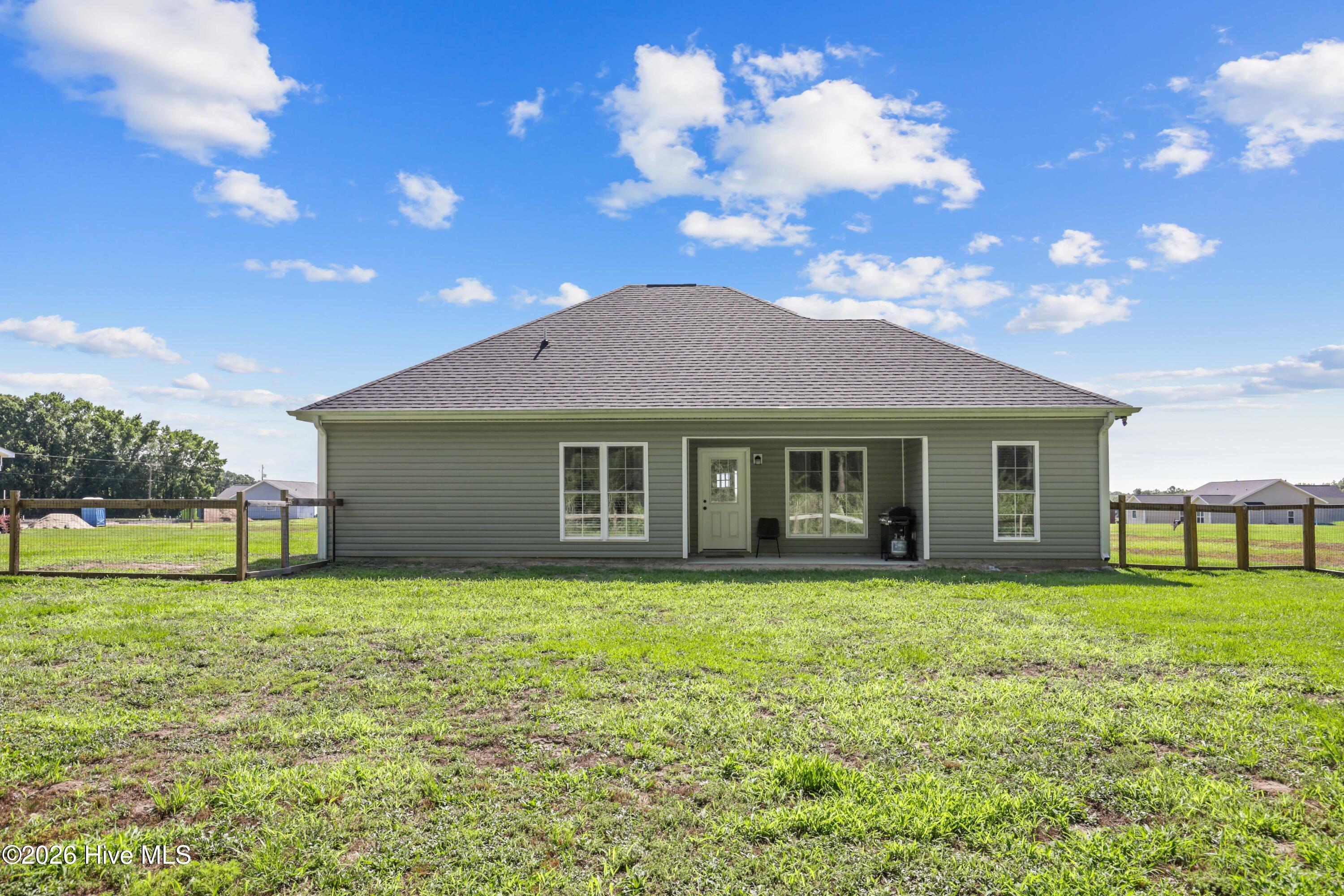 830 Bright Leaf Road Kinston, NC 28504 - Photo 7 of 43
