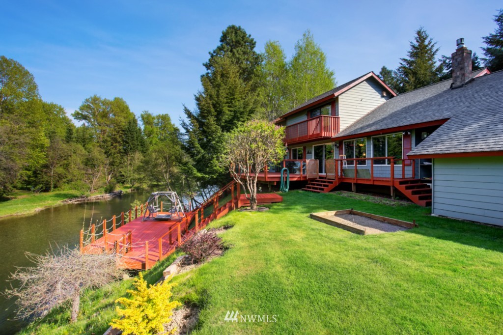2081 Hundley Road Cle Elum, WA 98922 - Photo 2 of 25 Gallery Image 2