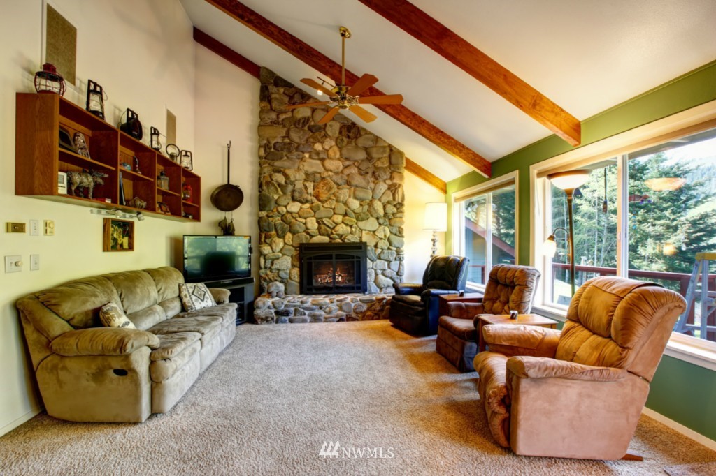 2081 Hundley Road Cle Elum, WA 98922 - Photo 6 of 25 Gallery Image 6