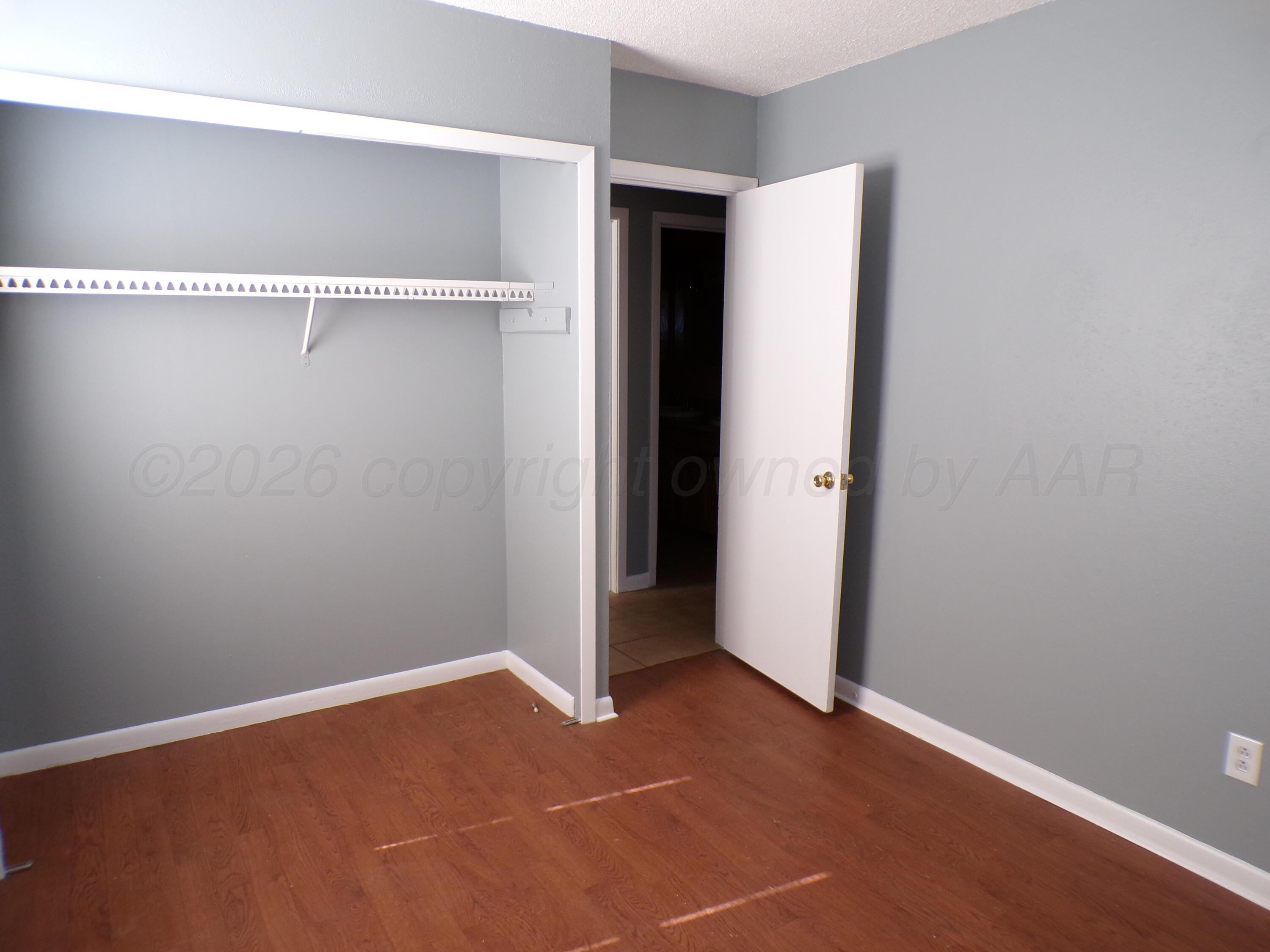 403 North Robey Avenue Fritch, TX 79036 - Photo 21 of 24 an empty room with closet