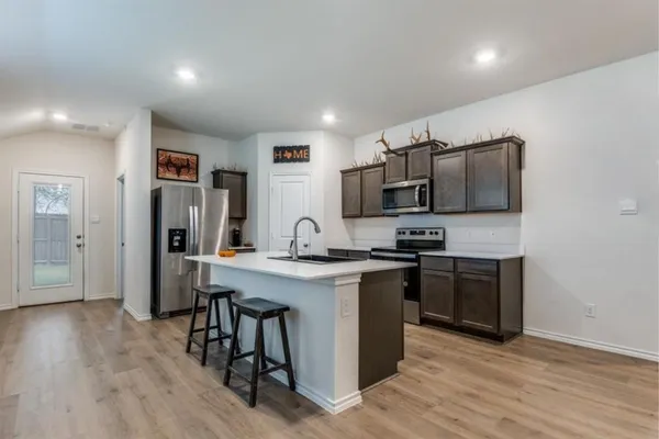 $2,050 | 1910 Bailer Way, Royse City, TX 75189