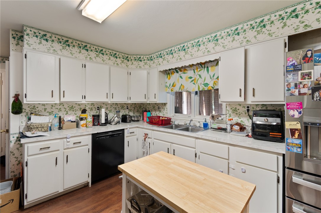 243 East Godfrey Street Arcadia, NY 14513 - Photo 4 of 30