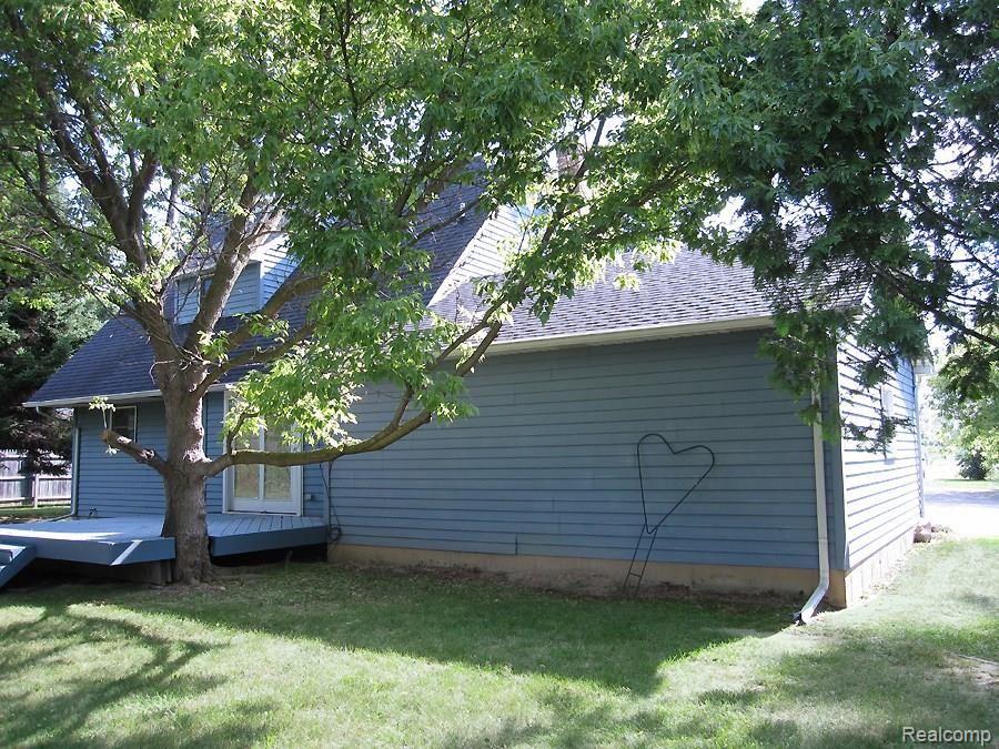 9296 Gale Road Goodrich, MI 48438 - Photo 28 of 31 Rear looking North East.jpg