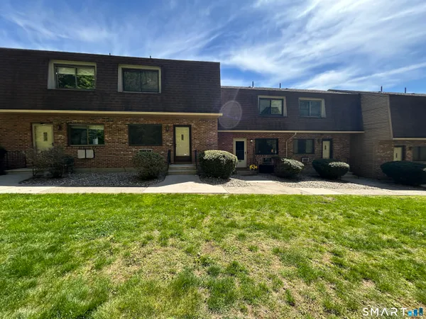 $185,000 | 895 Matthews Street, Unit 43, Bristol, CT 06010