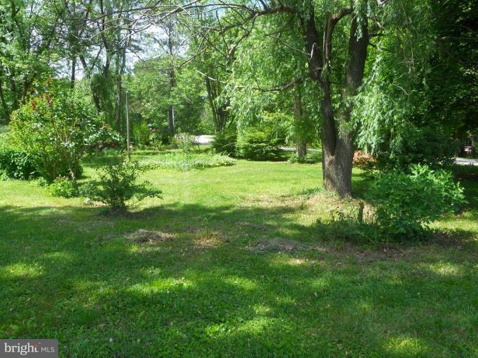 15407 Parrish Road Upperco, MD 21155 - Photo 8 of 8 Garden