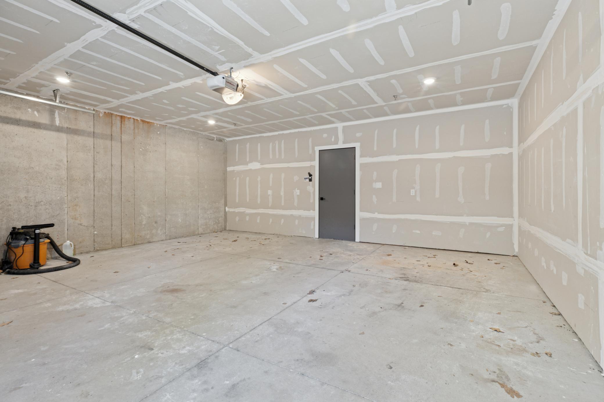 5742 Shady Oak Road, Unit 7 Minnetonka, MN 55343 - Photo 39 of 46