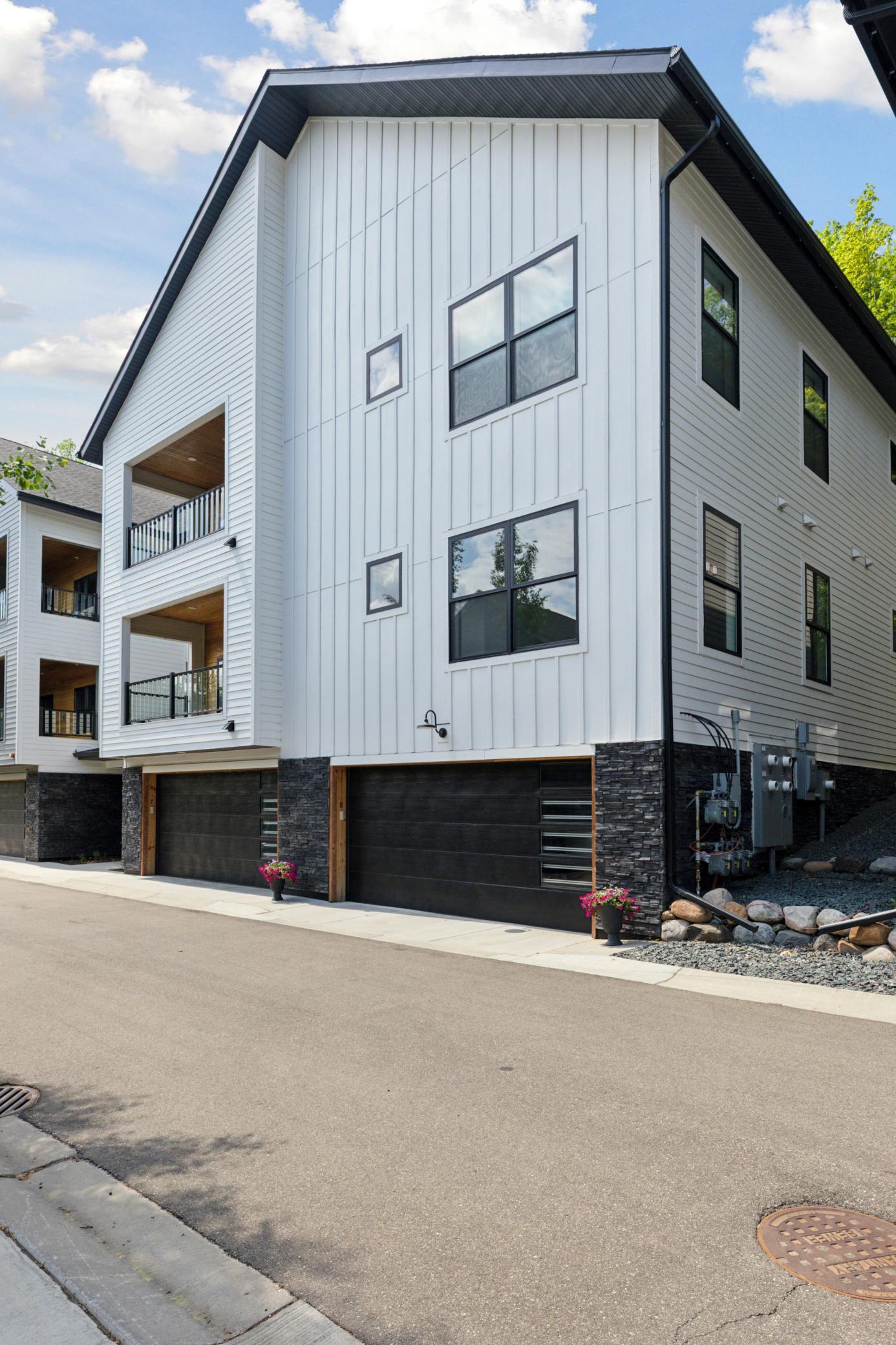 5742 Shady Oak Road, Unit 7 Minnetonka, MN 55343 - Photo 43 of 46