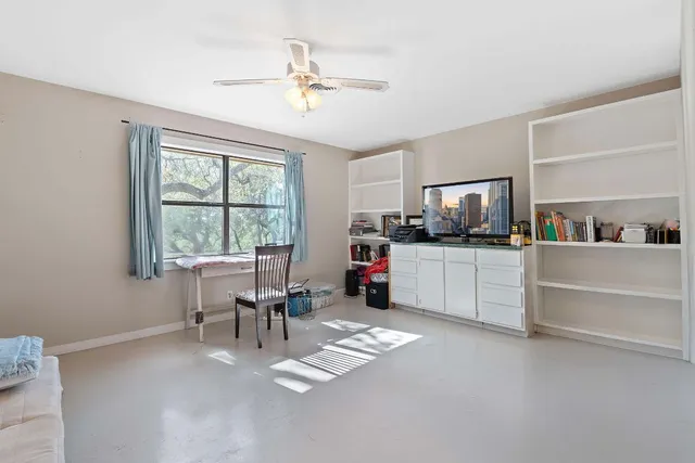 $895,000 | 8705 South View Road, Austin, TX 78737