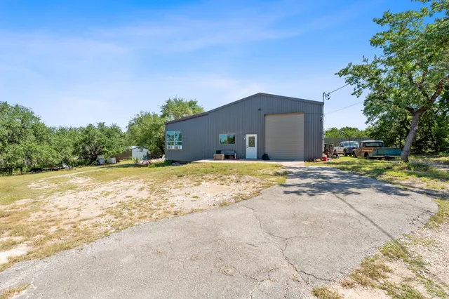 $895,000 | 8705 South View Road, Austin, TX 78737