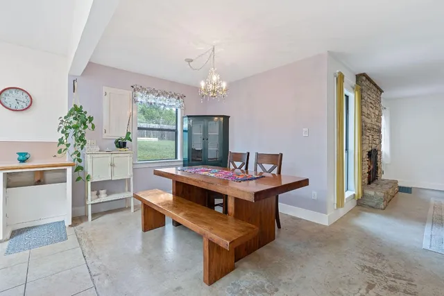 $895,000 | 8705 South View Road, Austin, TX 78737