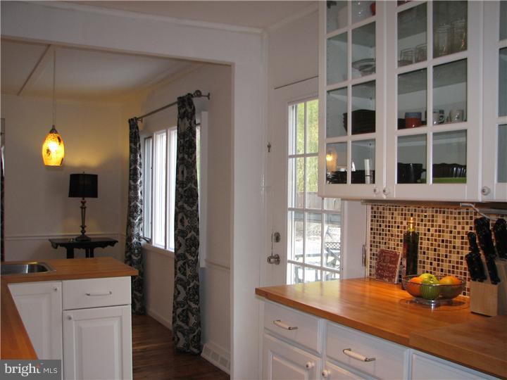 70 Valley Road Princeton, NJ 08540 - Photo 9 of 22 a bathroom with a sink and a mirror