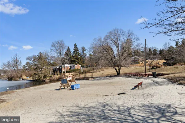 $1,774,888 | 6424 Recreation Lane, Falls Church, VA 22041