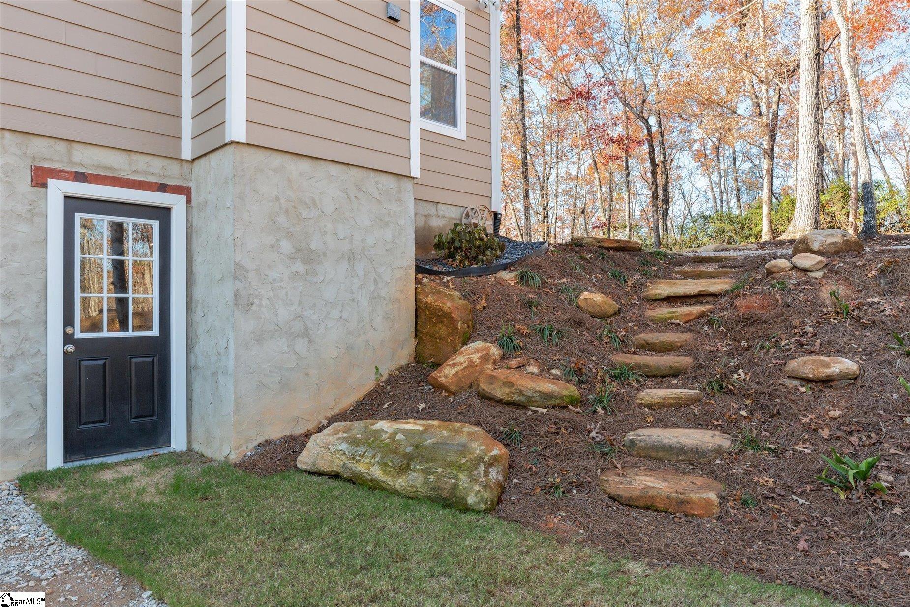 183 Wittmore Lane Cleveland, SC 29635 - Photo 8 of 43
