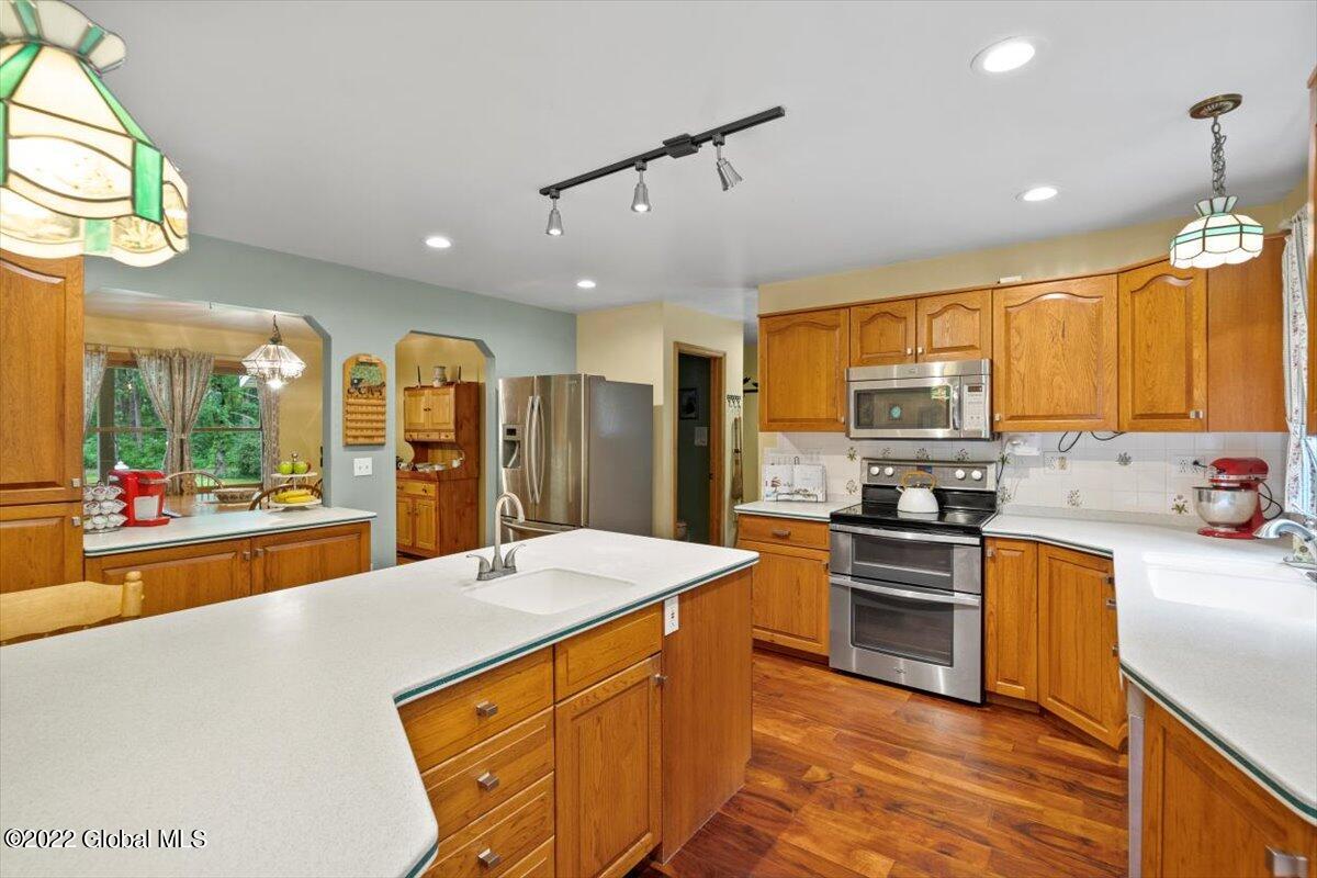 276 Lake Road Ballston, NY 12019 - Photo 15 of 33 18-JUN07633
