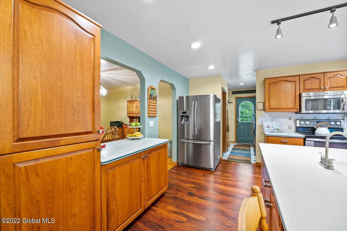 276 Lake Road Ballston, NY 12019 - Photo 17 of 33 19-JUN07636