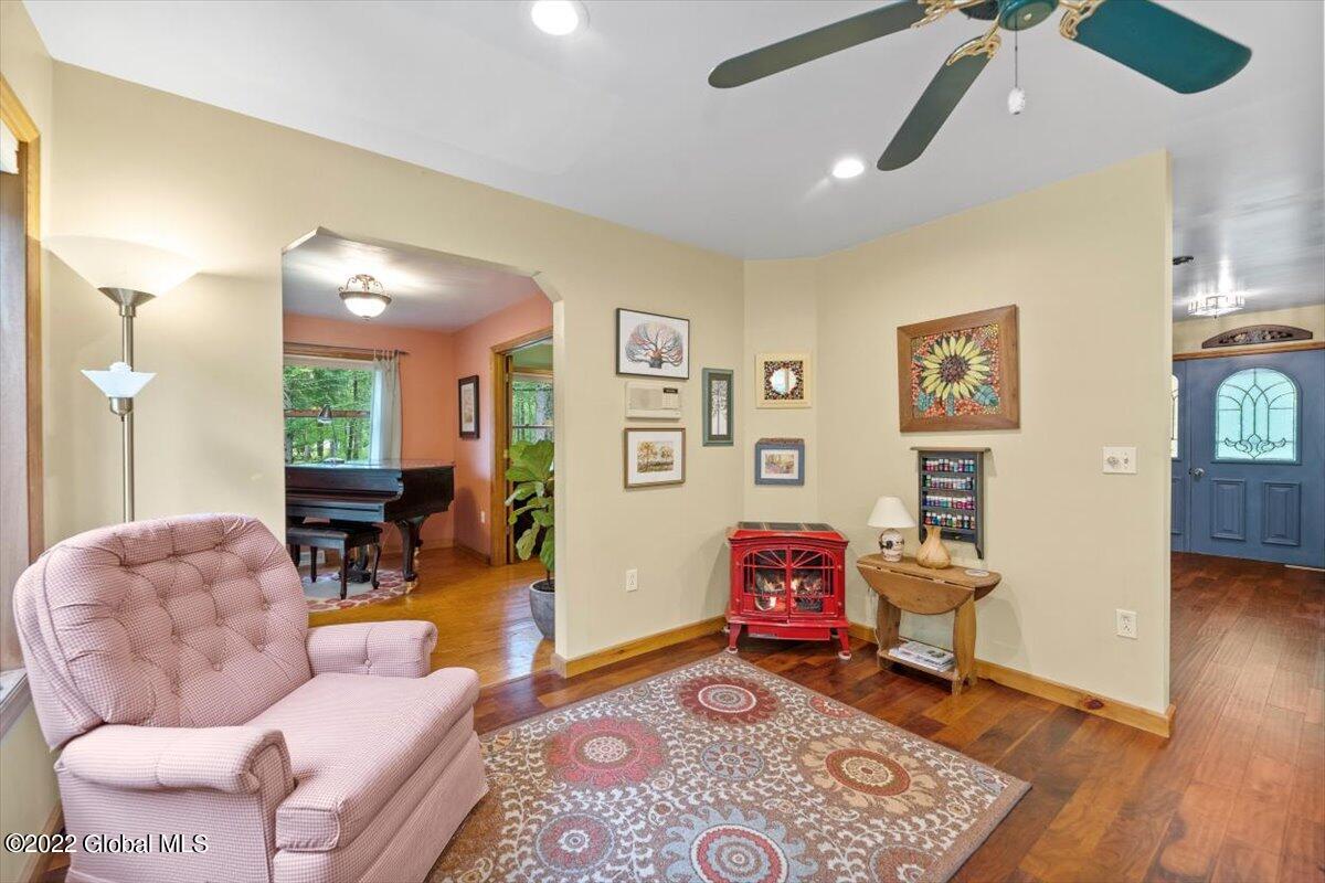276 Lake Road Ballston, NY 12019 - Photo 18 of 33 13-JUN07618