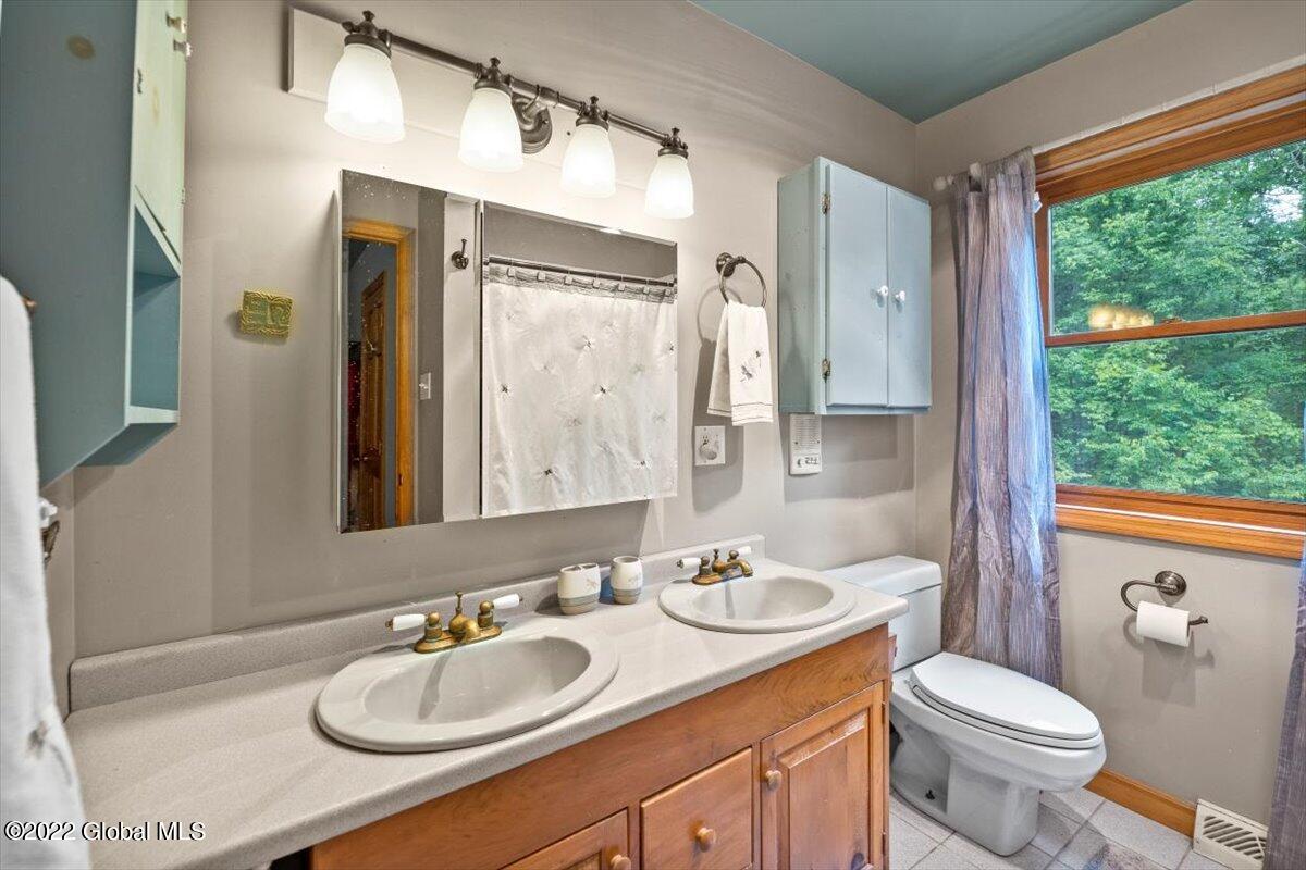 276 Lake Road Ballston, NY 12019 - Photo 24 of 33 31-JUN07681