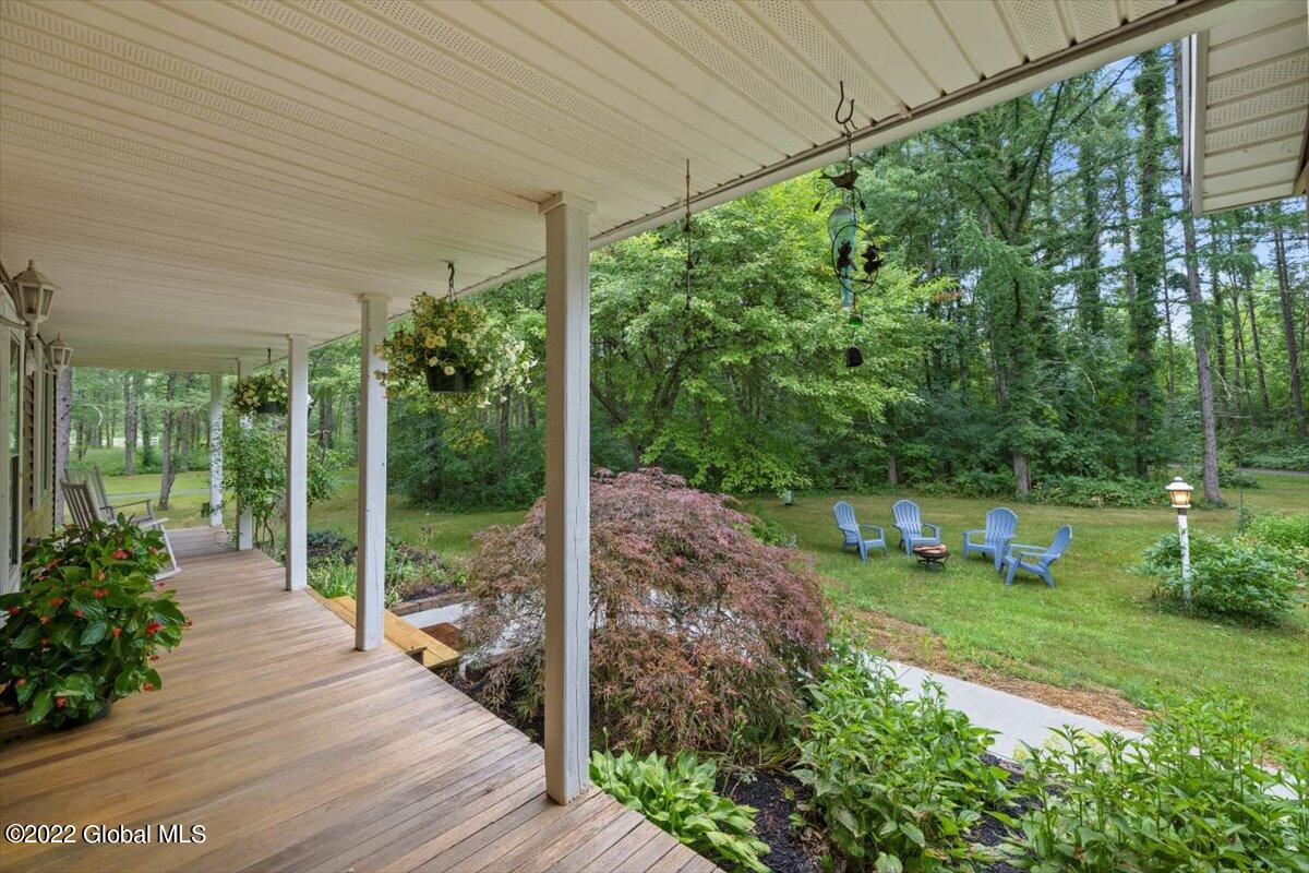 276 Lake Road Ballston, NY 12019 - Photo 4 of 33 01-JUN07576