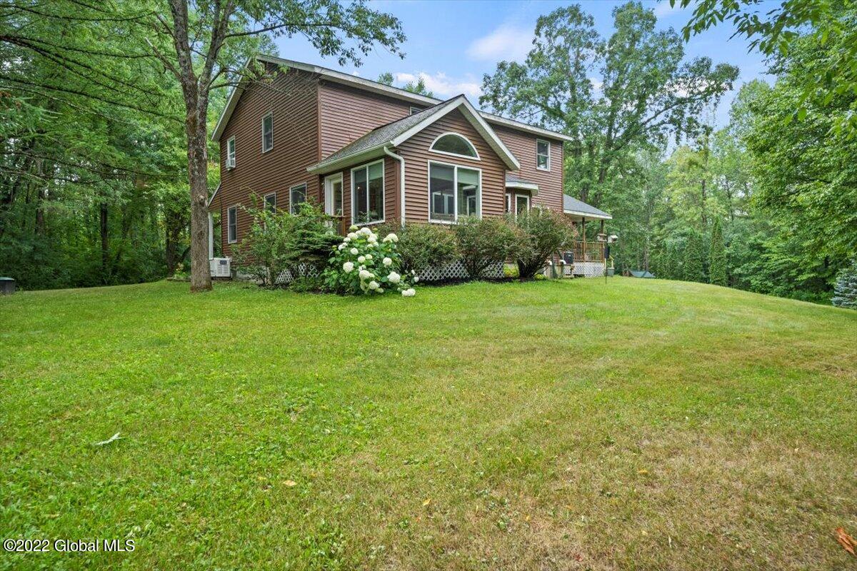 276 Lake Road Ballston, NY 12019 - Photo 6 of 33 06-JUN07591