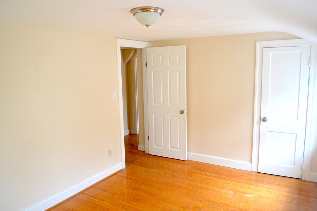 29 Fifth Avenue Worcester, MA 01607 - Photo 11 of 21 Gallery Image 11