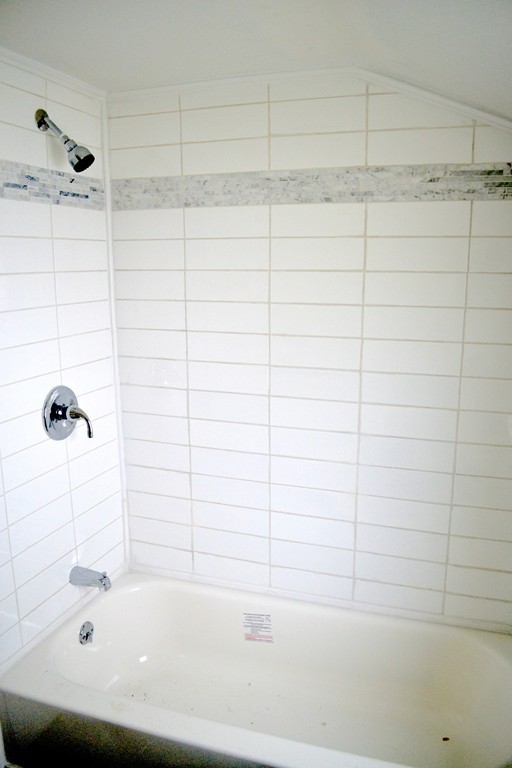 29 Fifth Avenue Worcester, MA 01607 - Photo 4 of 21 Gallery Image 4