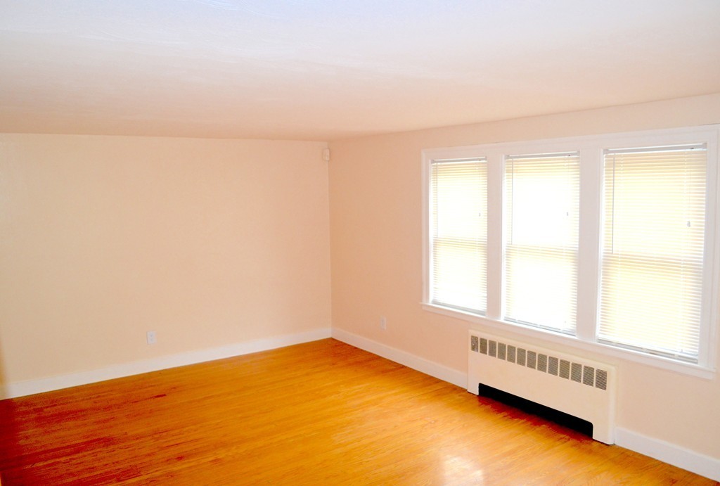 29 Fifth Avenue Worcester, MA 01607 - Photo 6 of 21 Gallery Image 6