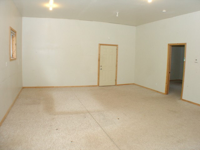 6406 Arnold Road Duluth, MN 55803 - Photo 2 of 7