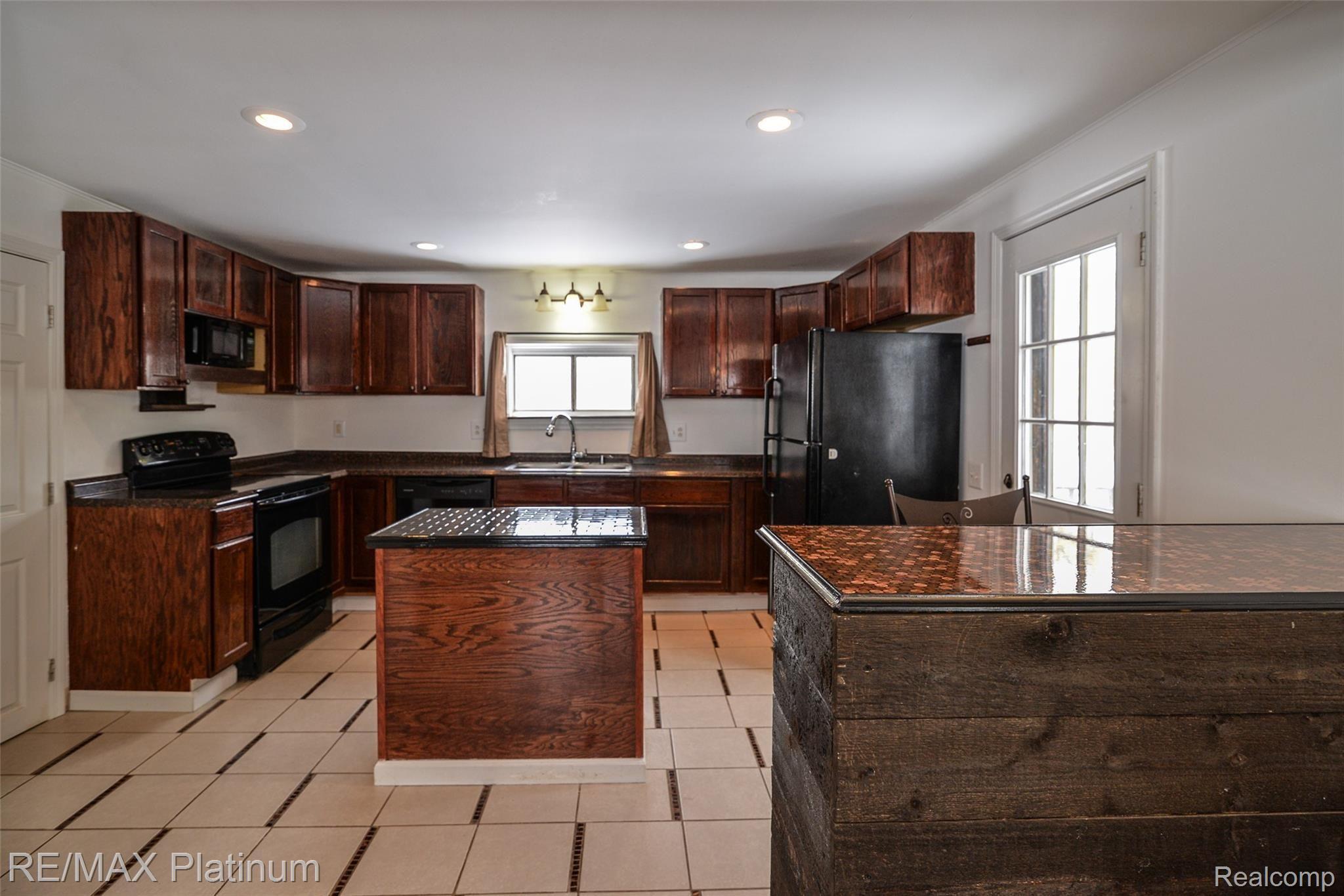 10550 Antcliff Road Fowlerville, MI 48836 - Photo 11 of 31 DSC_2704.jpg