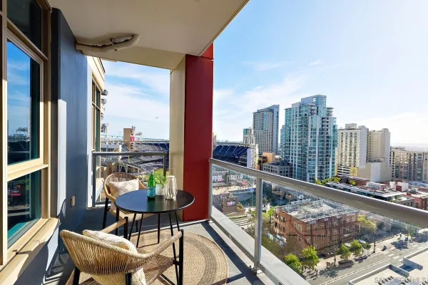 $699,900 | 427 Ninth Avenue, Unit 1304, San Diego, CA 92101