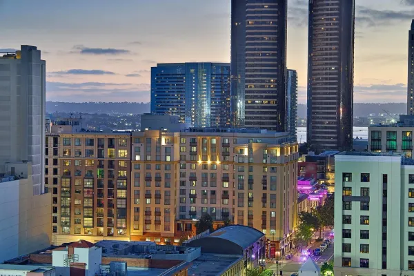 $699,900 | 427 Ninth Avenue, Unit 1304, San Diego, CA 92101