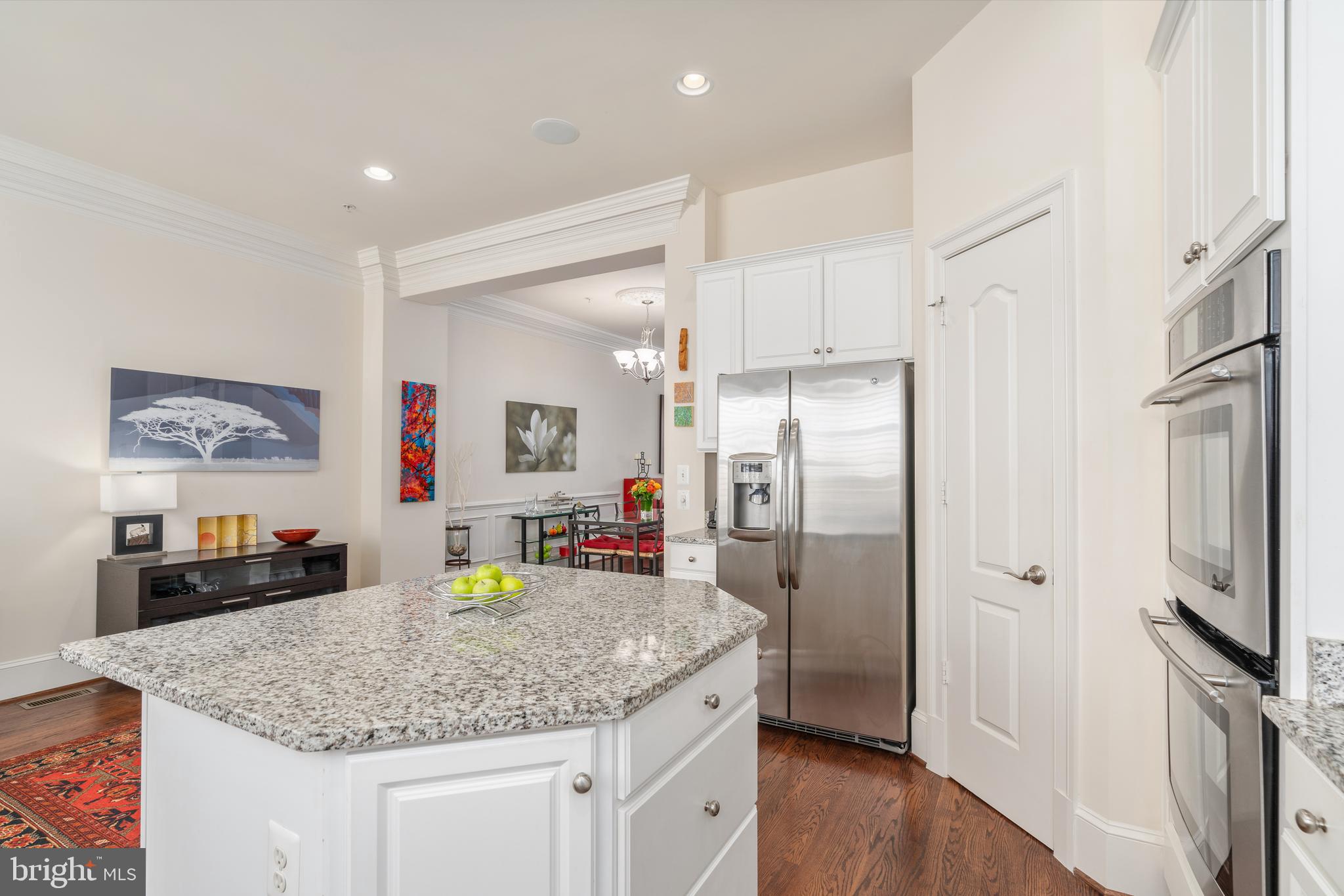 1868 Carpenter Road Alexandria, VA 22314 - Photo 18 of 46 Center island