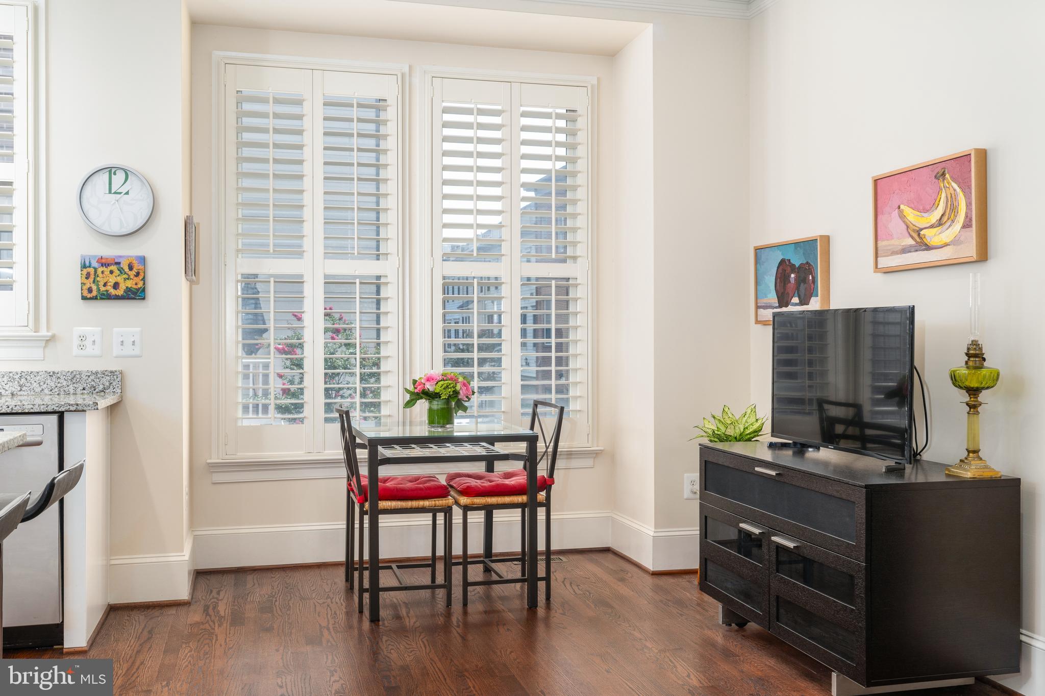 1868 Carpenter Road Alexandria, VA 22314 - Photo 19 of 46 Breakfast nook