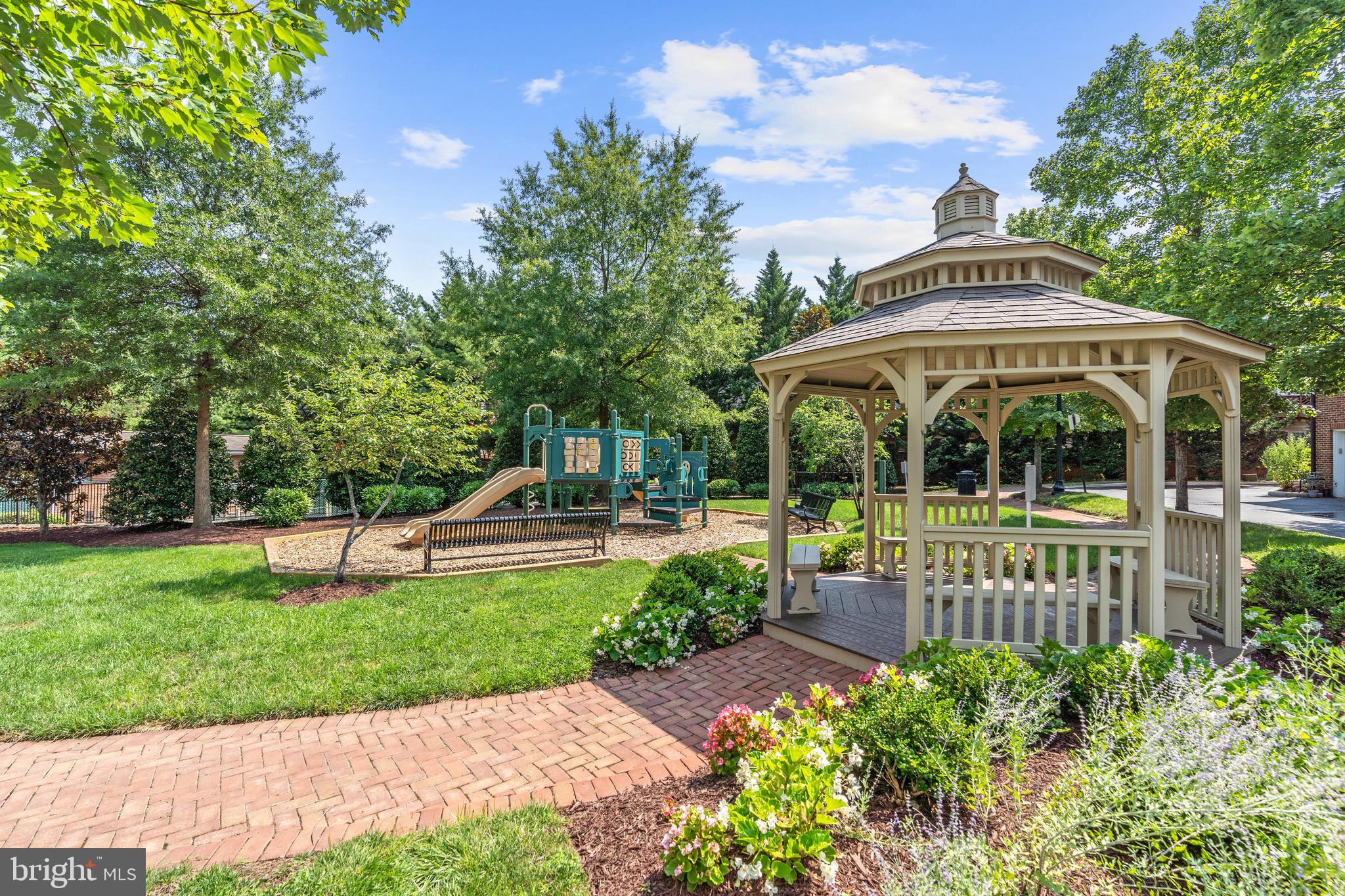 1868 Carpenter Road Alexandria, VA 22314 - Photo 40 of 46 Tot lots