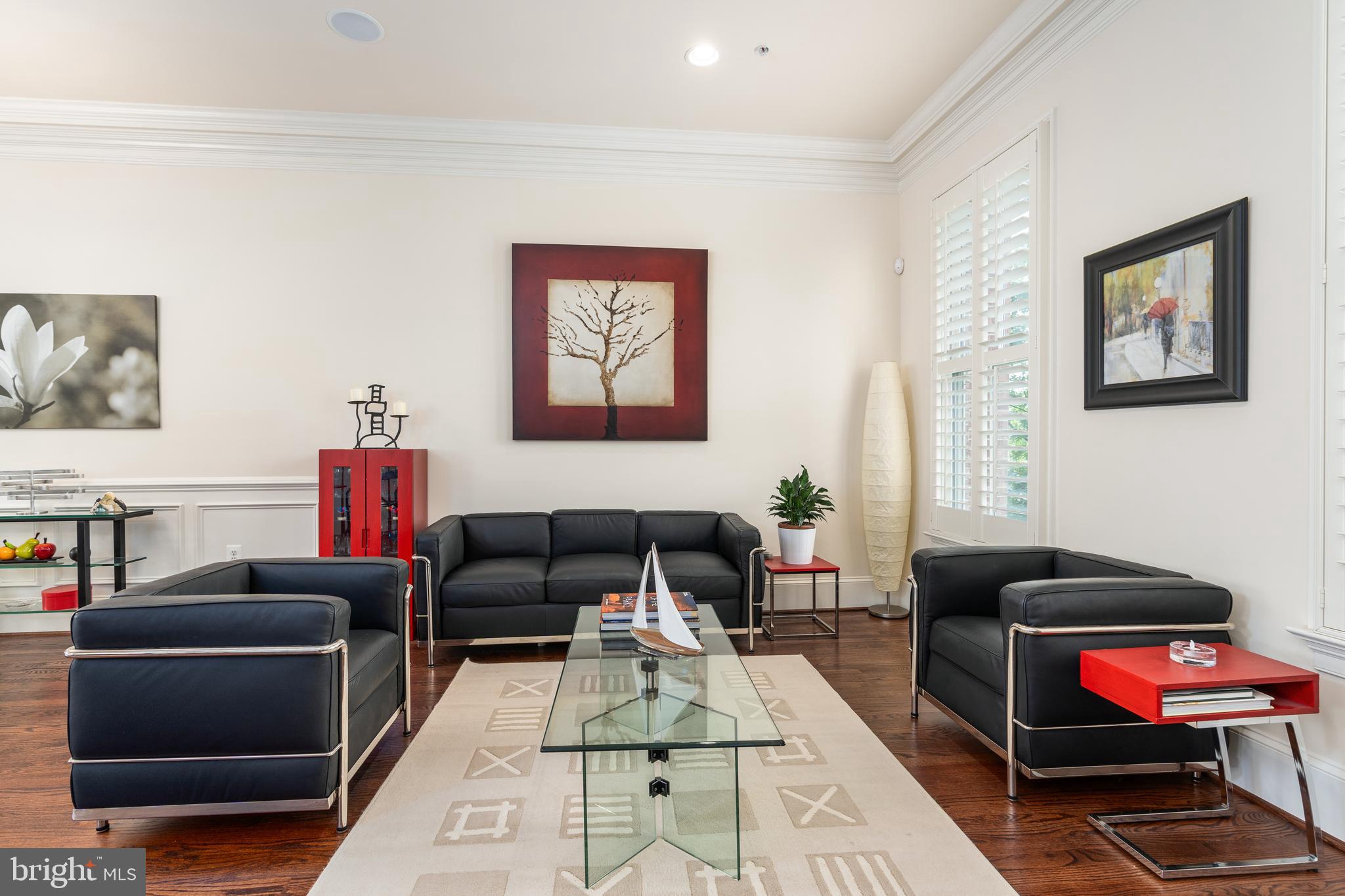 1868 Carpenter Road Alexandria, VA 22314 - Photo 8 of 46 Formal living room