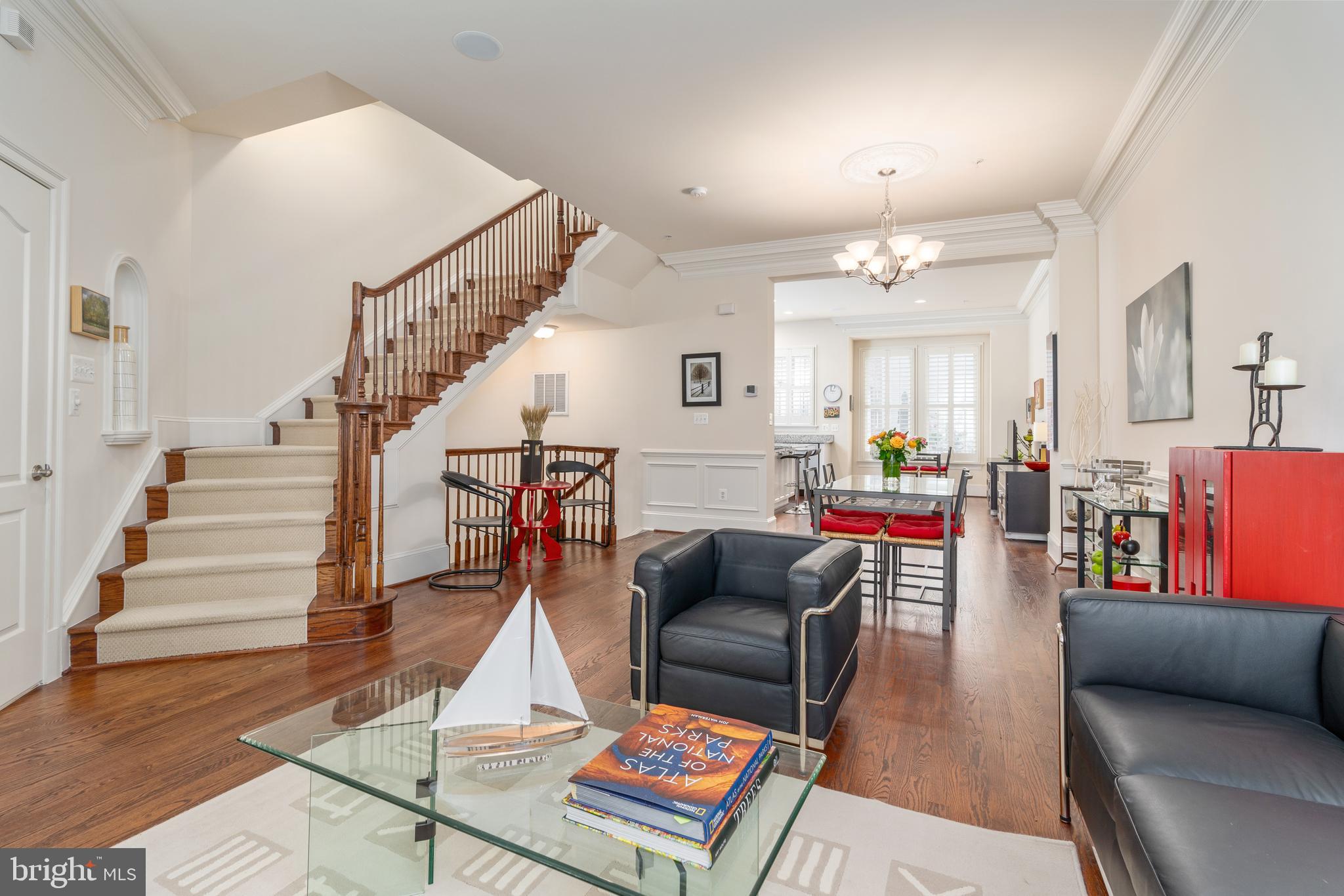 1868 Carpenter Road Alexandria, VA 22314 - Photo 10 of 46 Open to dining room