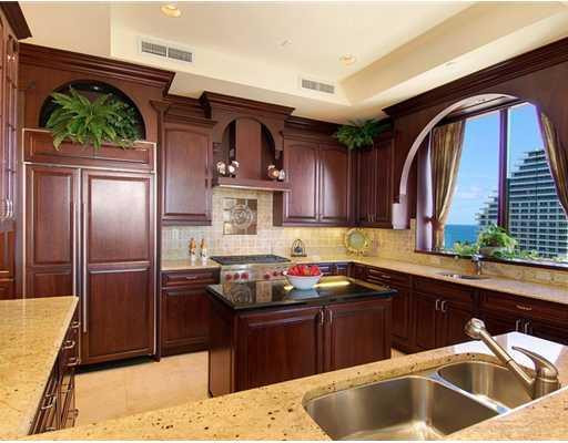 209 North Birch Road, Unit 1502 Fort Lauderdale, FL 33304 - Photo 4 of 15 Kitchen